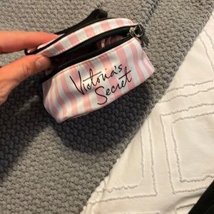 A travel bag Victoria secret